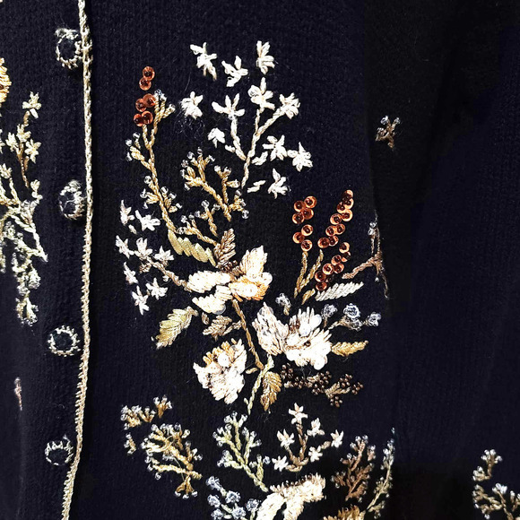 Vintage Tiara International Embroidered Beaded Sweater size Medium - Picture 3 of 5